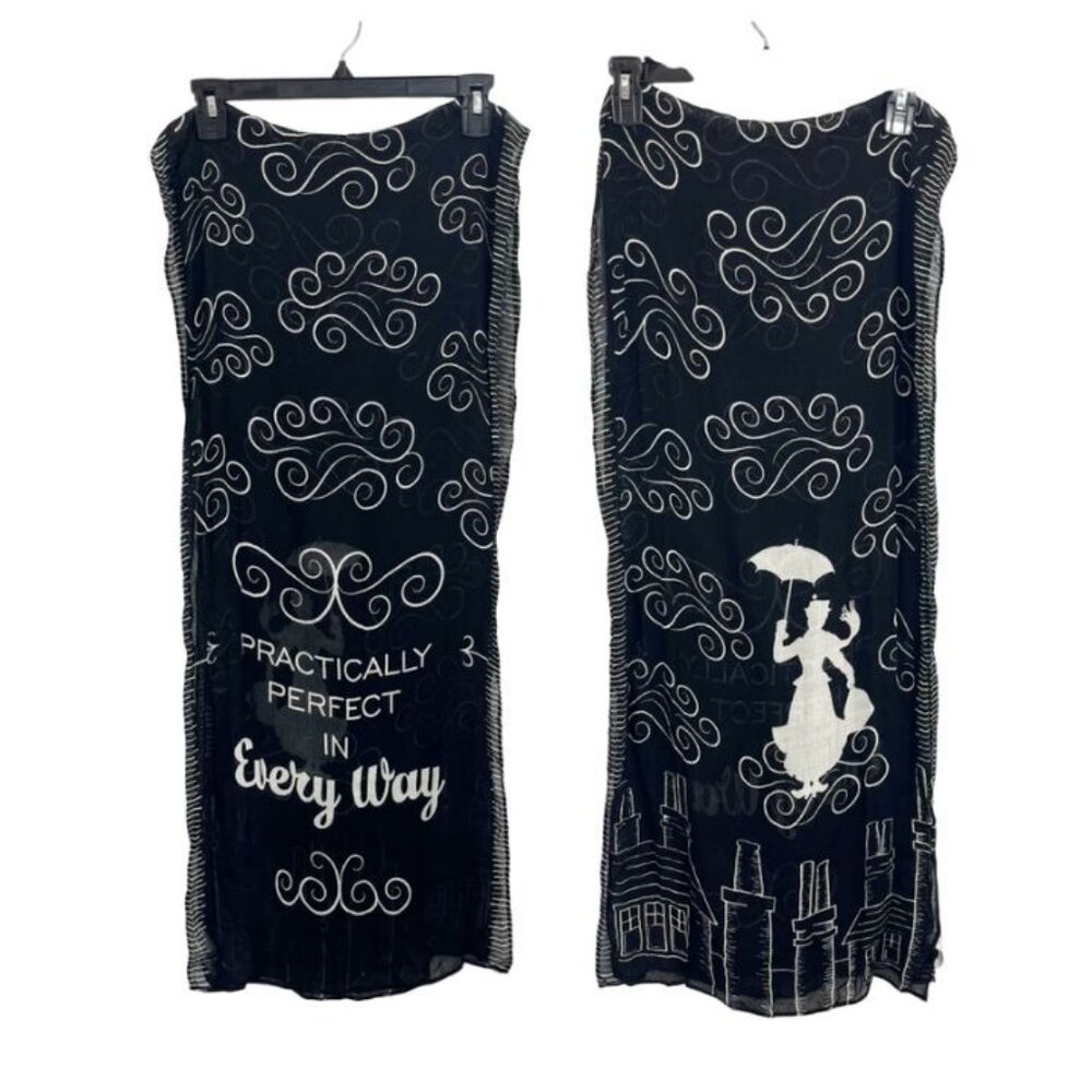 Disney Parks Mary Poppins Partically Perfect in Every Way Black &‎ White Scarf